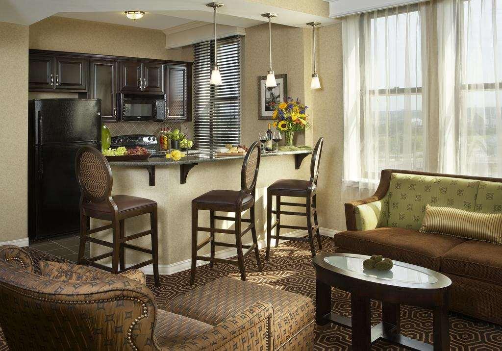 Hotel Julien Дюбюк Екстер'єр фото