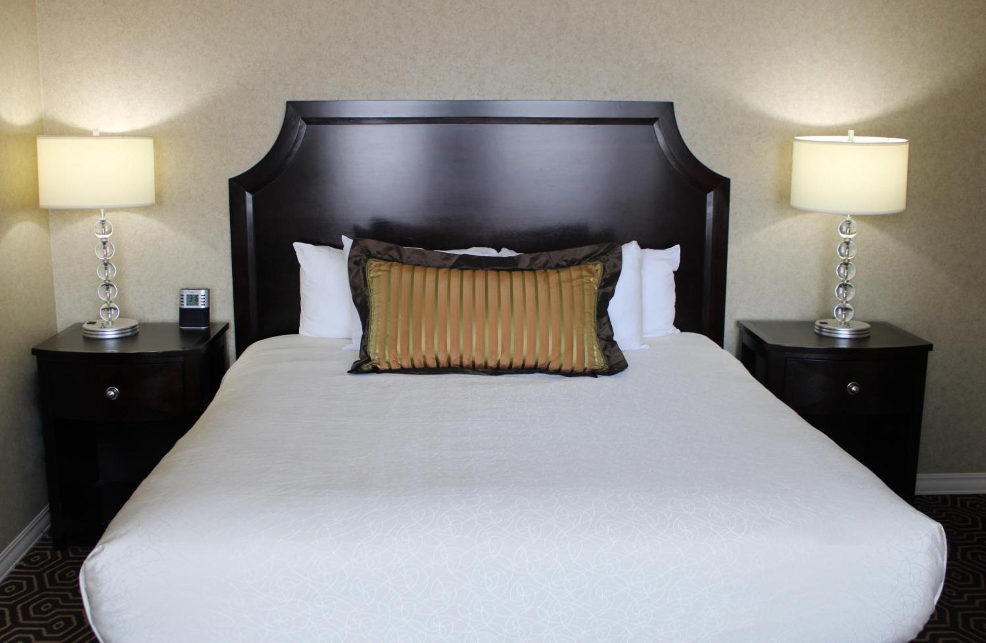 Hotel Julien Дюбюк Екстер'єр фото
